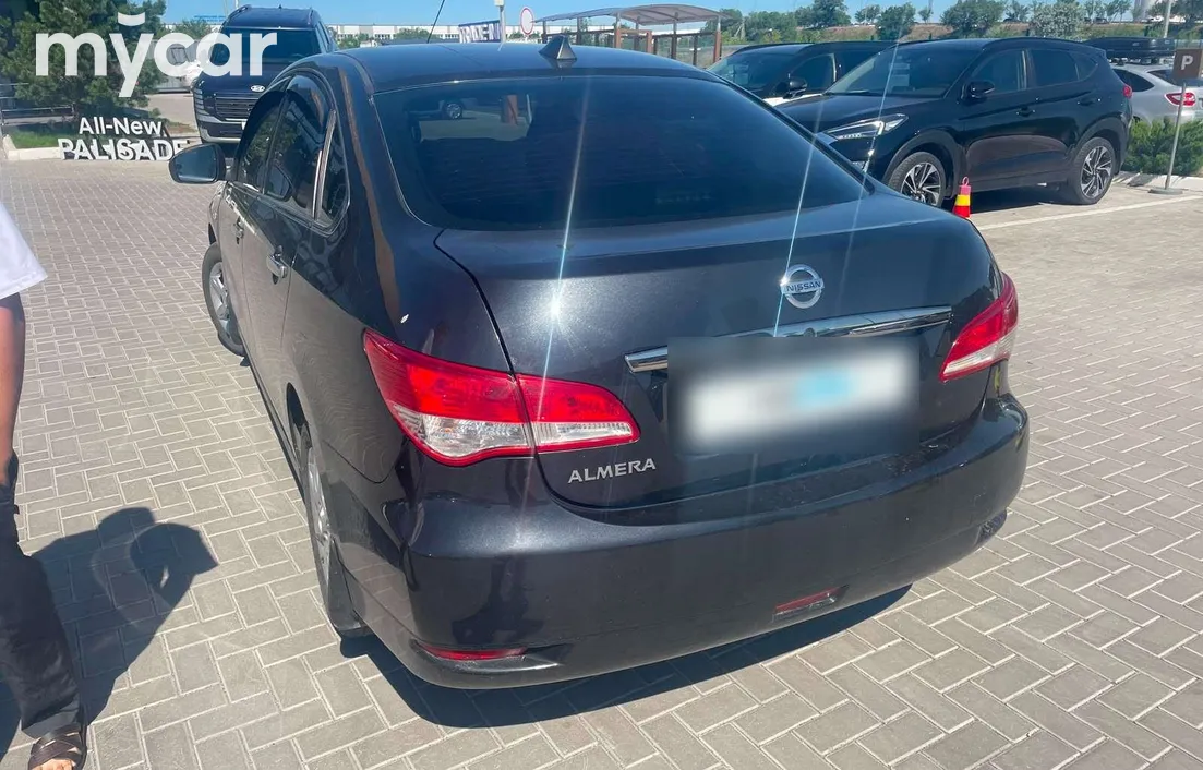 Nissan Almera 2013