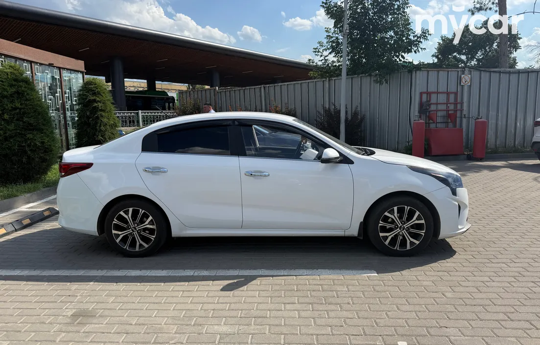 Kia Rio 2021