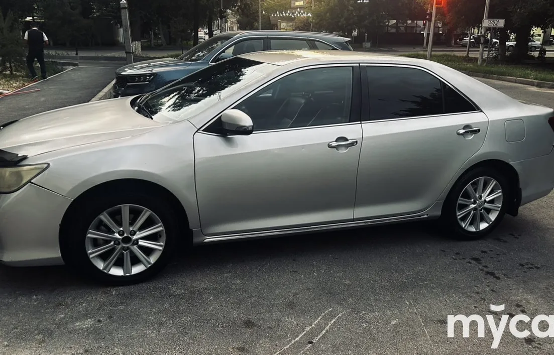 Toyota Camry 2013