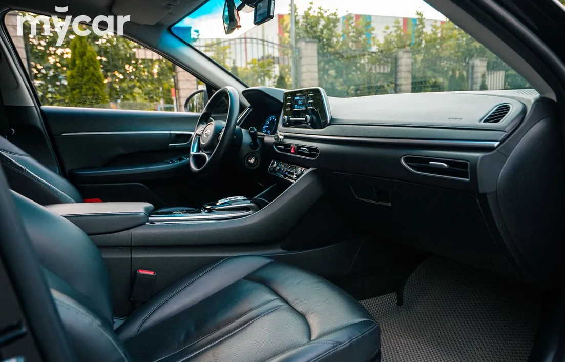Hyundai Sonata 2021