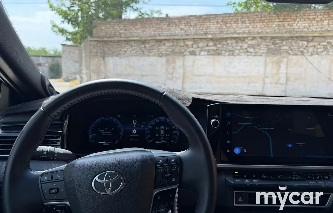Toyota Camry 2024