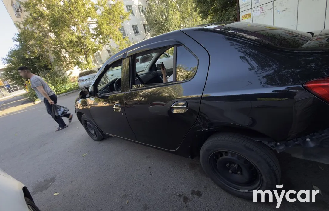 Renault Logan 2016