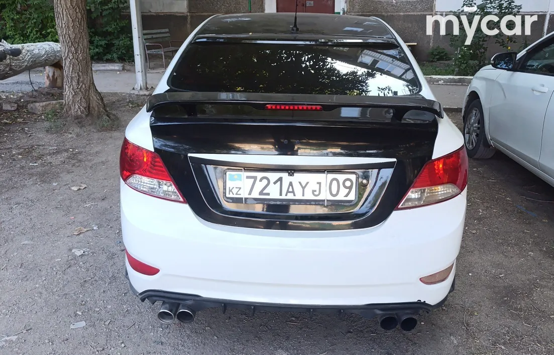 Hyundai Accent 2013