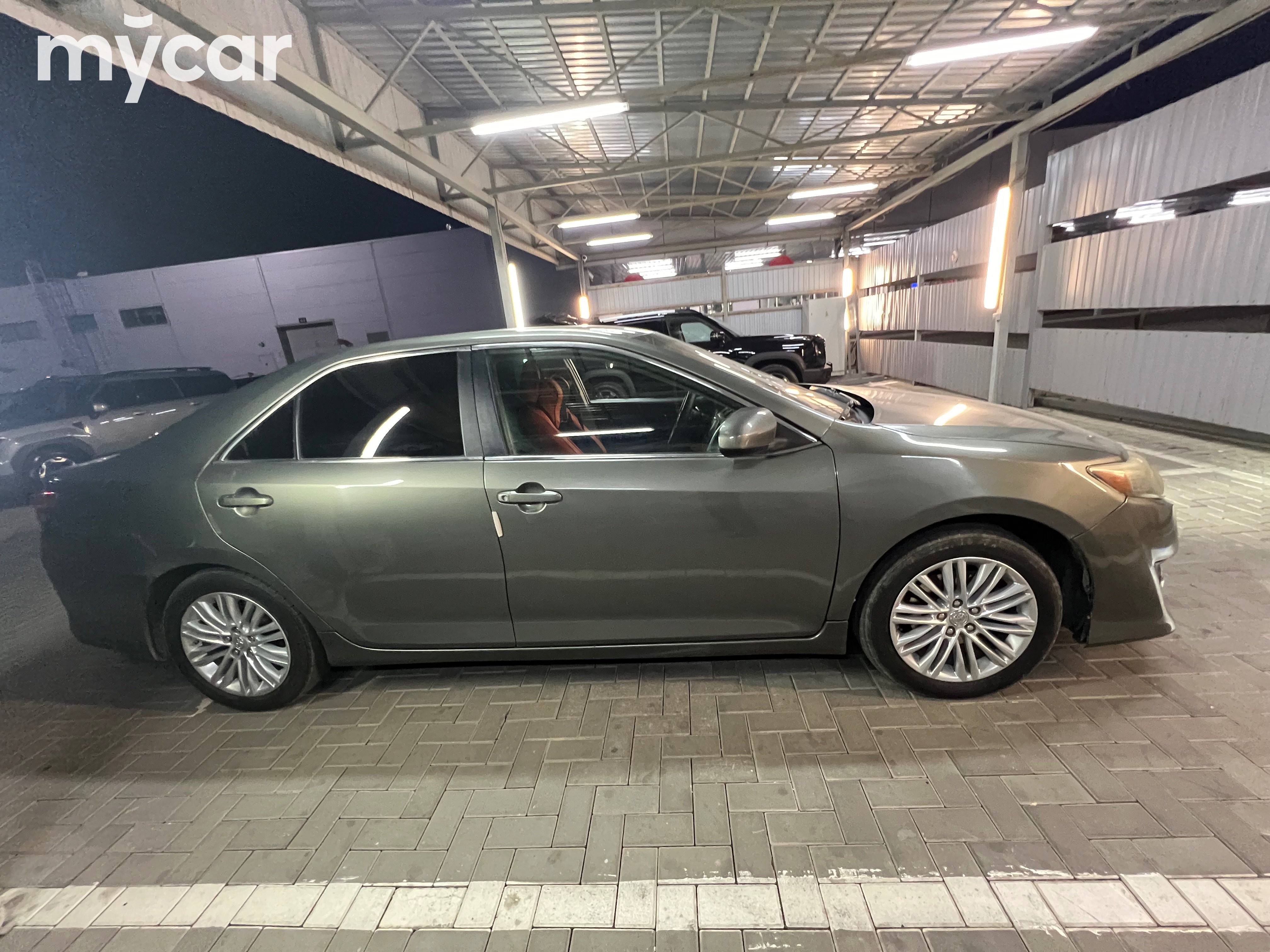 Toyota Camry 2012