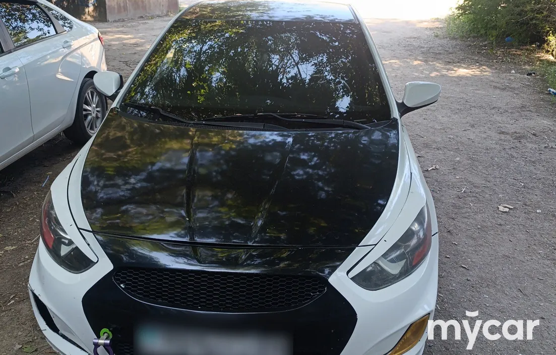 Hyundai Accent 2013