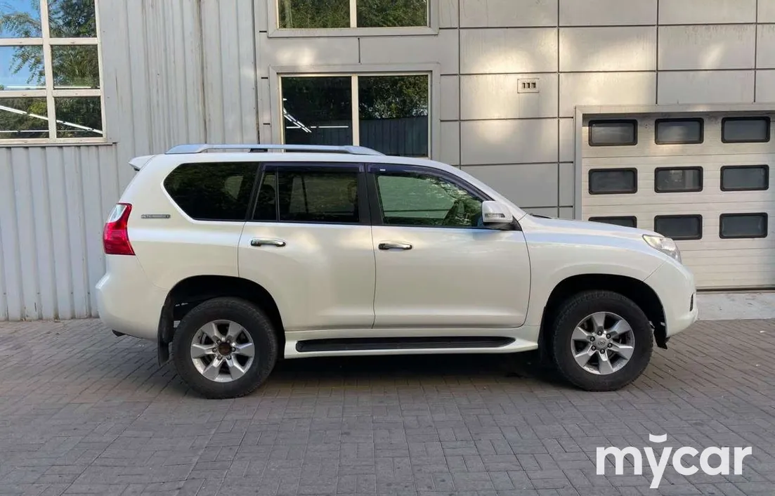 Toyota Land Cruiser Prado 2012