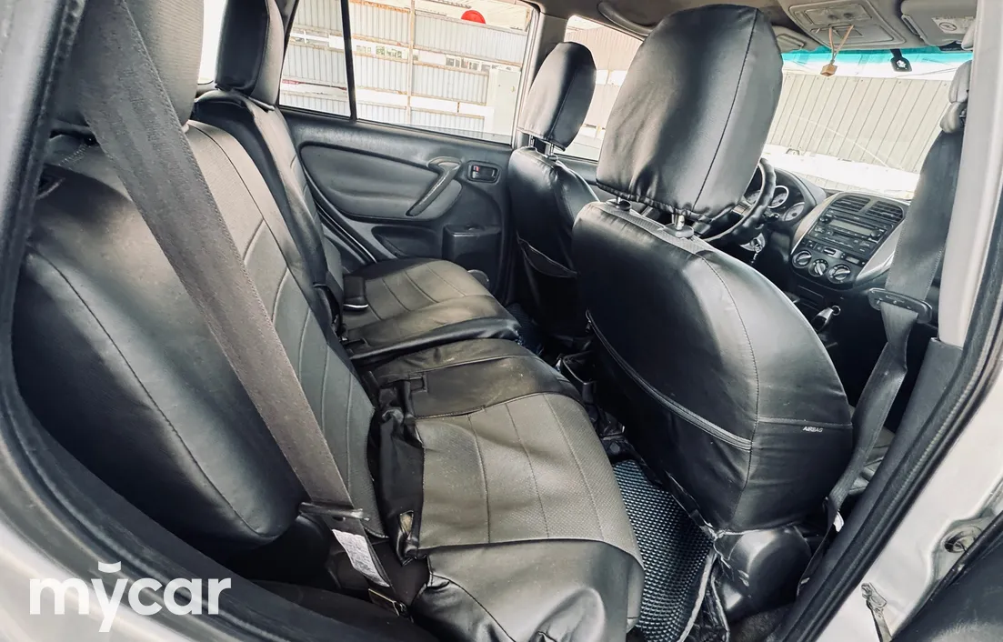 Toyota RAV4 2004