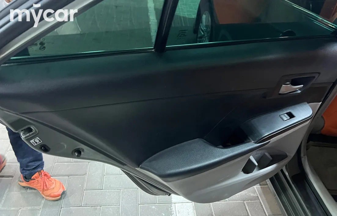Toyota Camry 2012