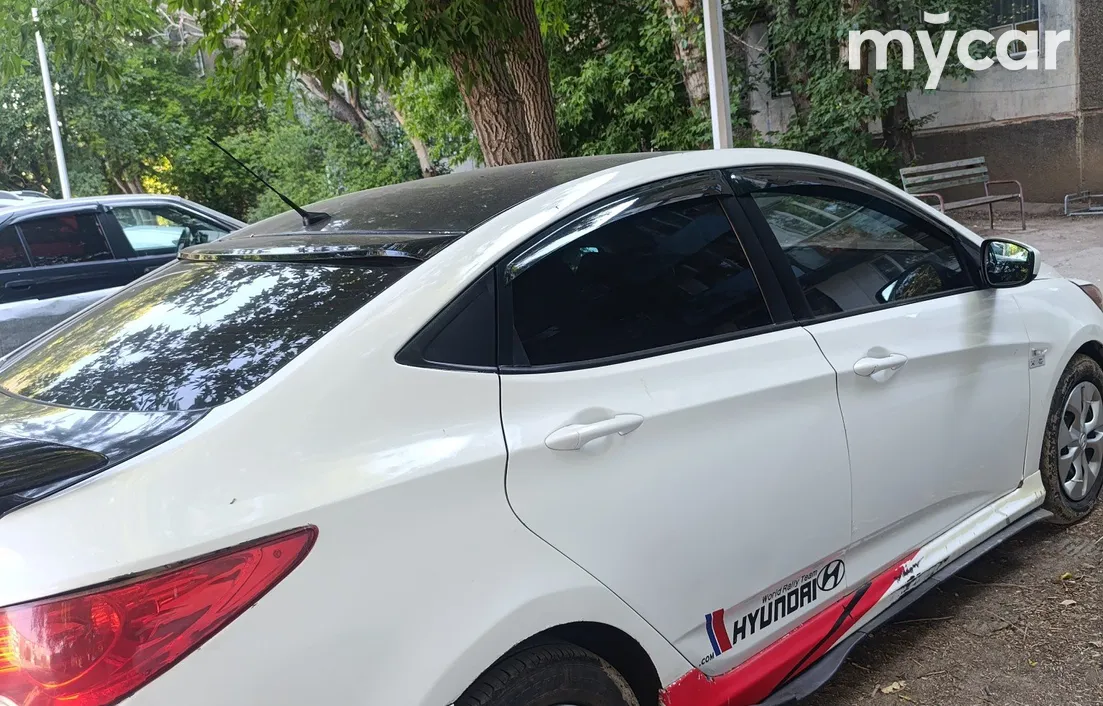 Hyundai Accent 2013