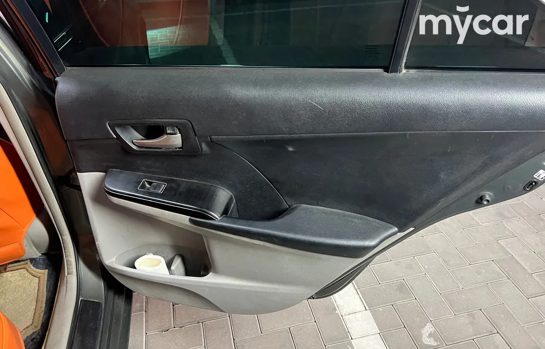 Toyota Camry 2012