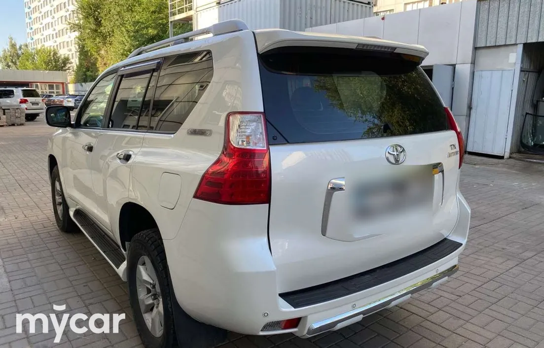 Toyota Land Cruiser Prado 2012