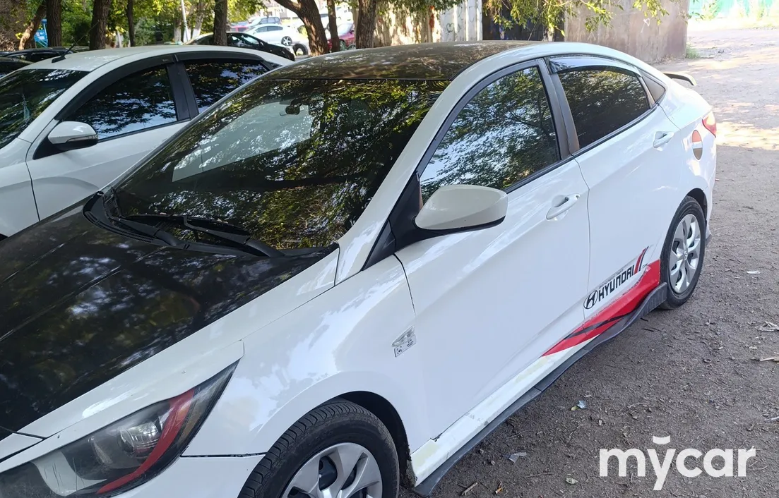 Hyundai Accent 2013