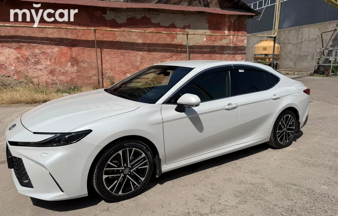 Toyota Camry 2024