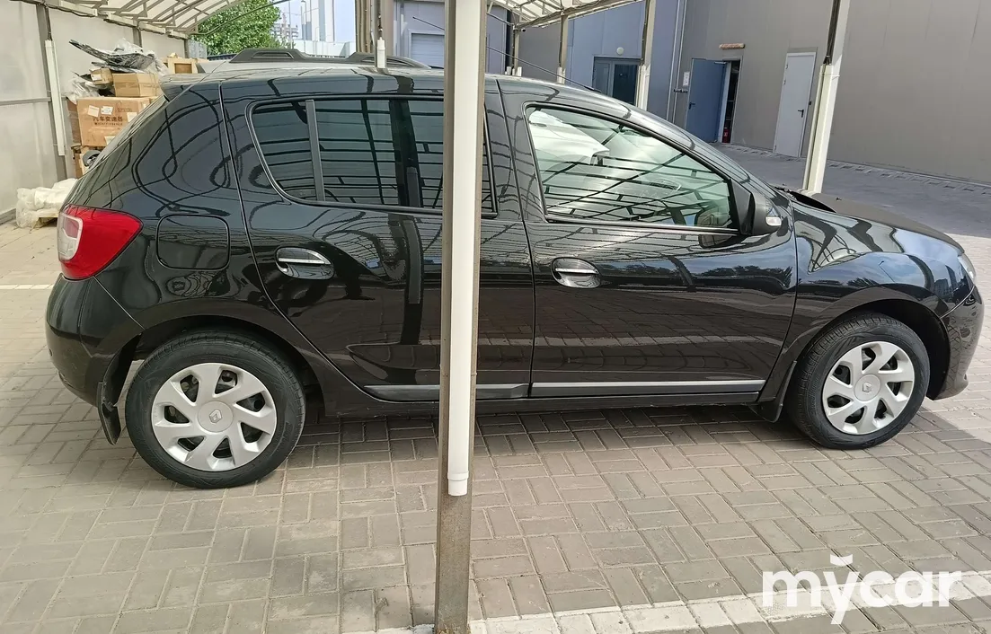 Renault Sandero 2015
