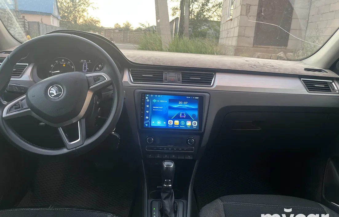 Skoda Rapid 2015