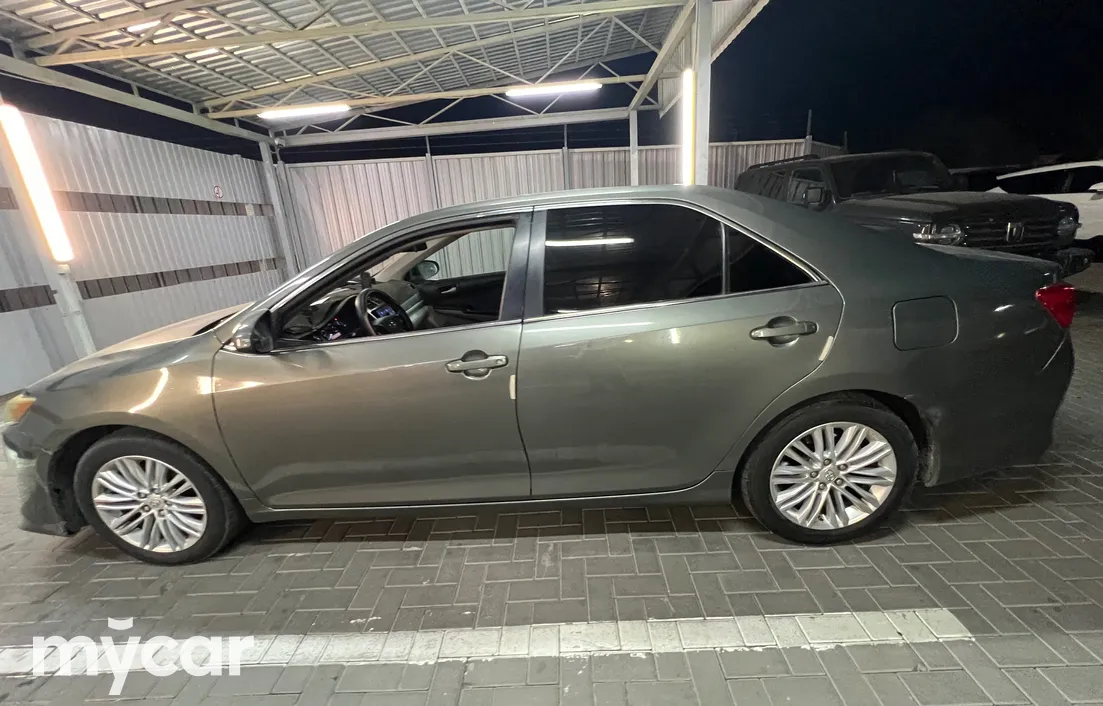 Toyota Camry 2012