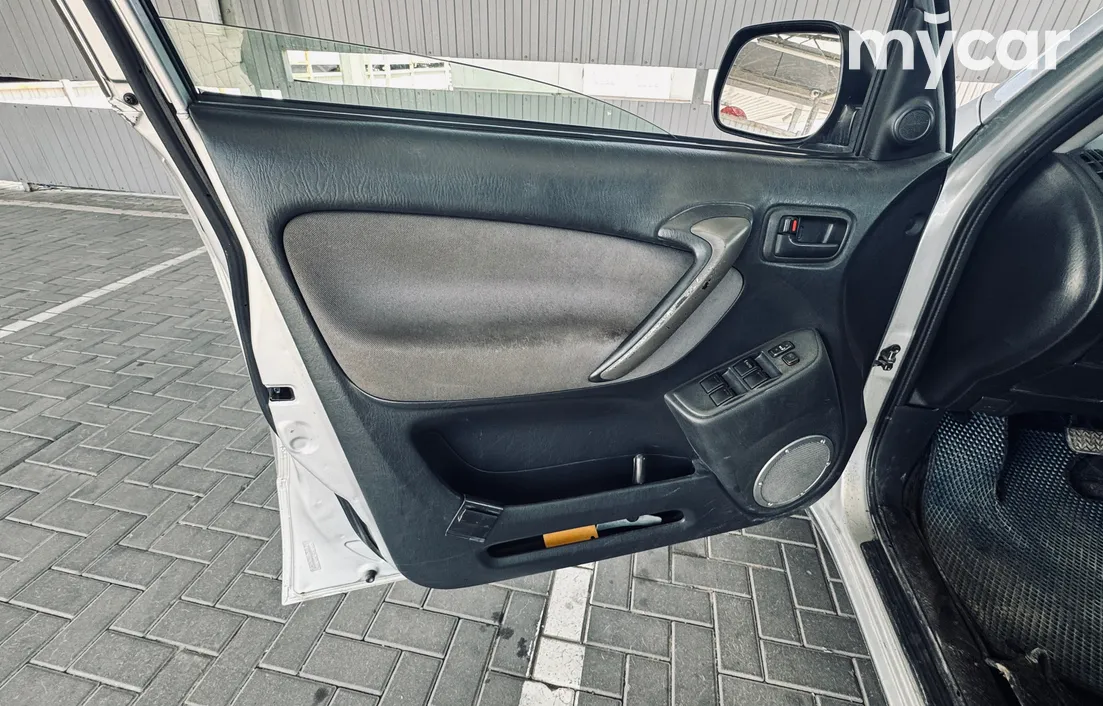 Toyota RAV4 2004