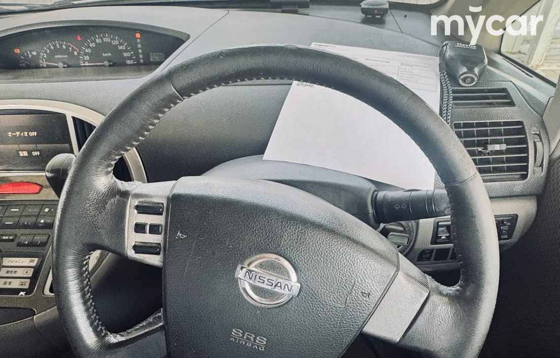 Nissan Presage 2004