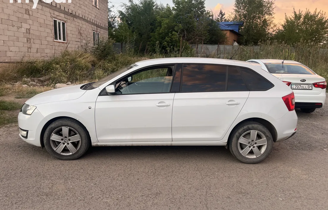 Skoda Rapid 2015