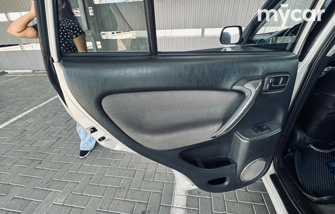 Toyota RAV4 2004