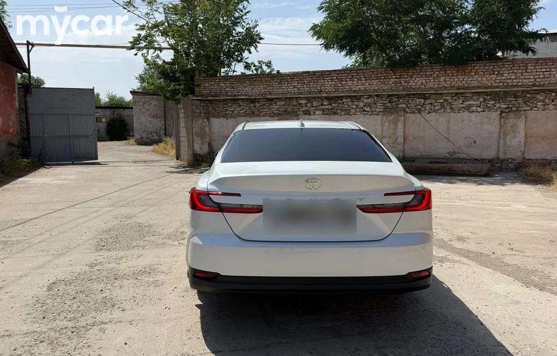 Toyota Camry 2024