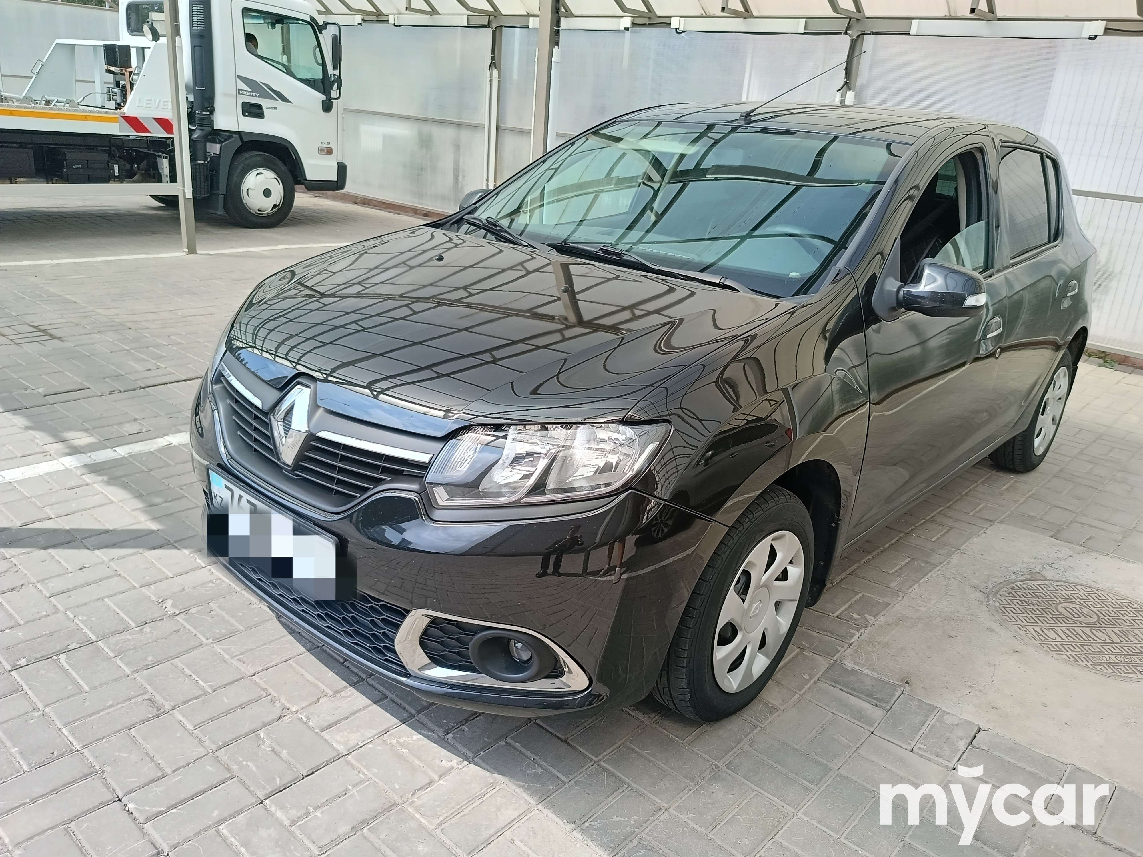 Renault Sandero 2015
