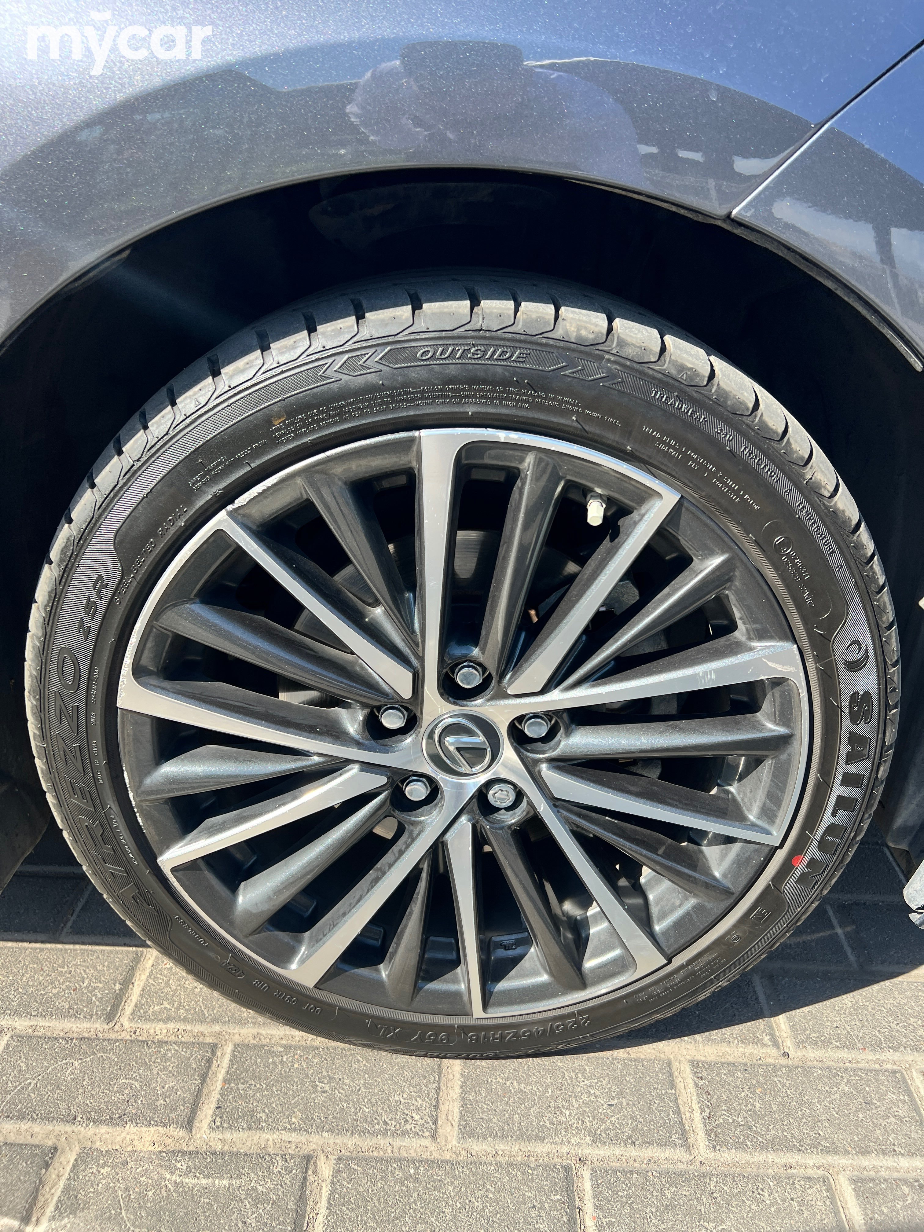 Lexus ES 2022