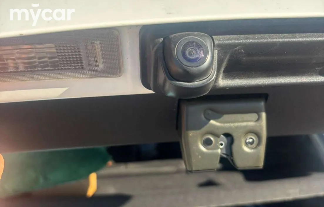 Kia KX1 2023