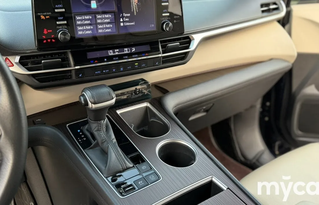 Toyota Sienna 2021
