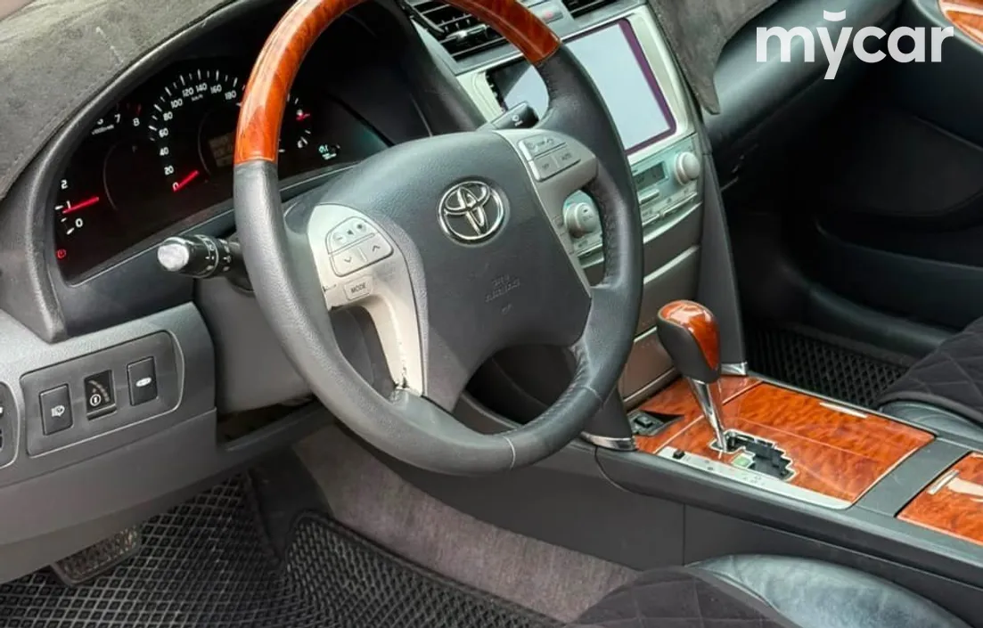 Toyota Camry 2010