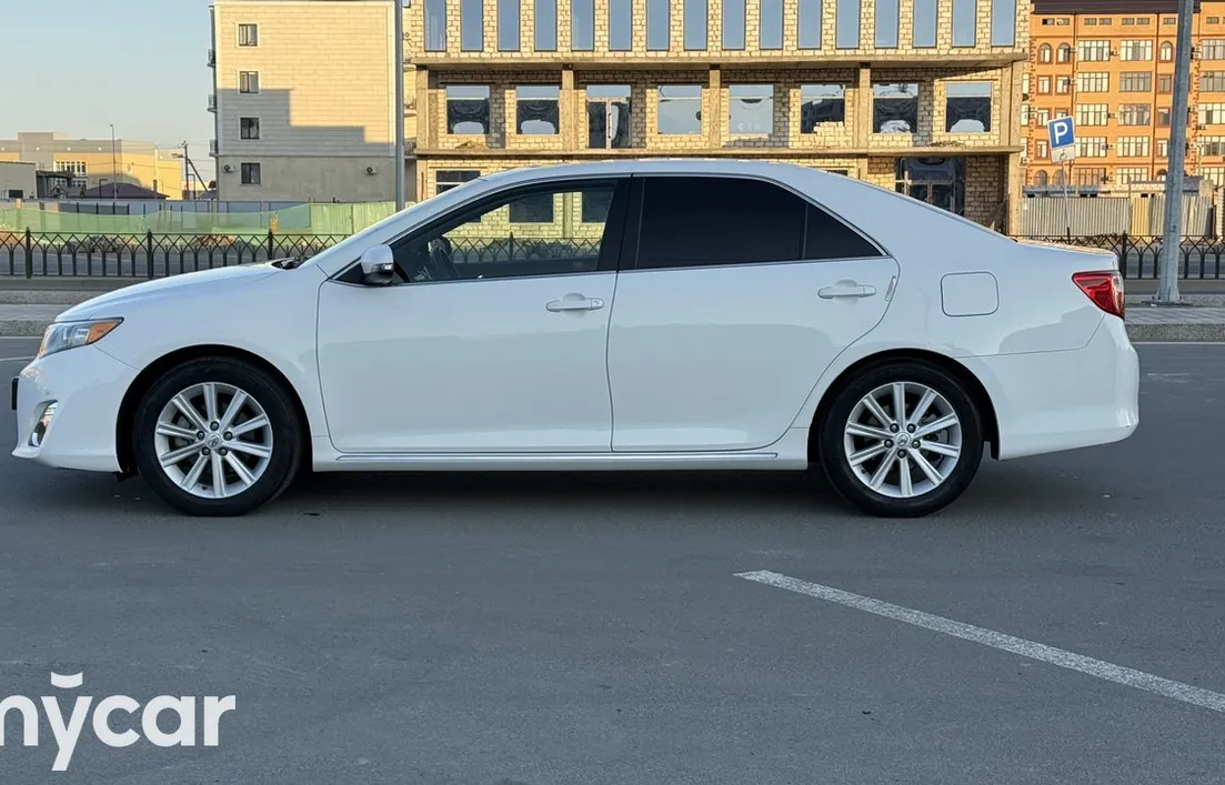 Toyota Camry 2013
