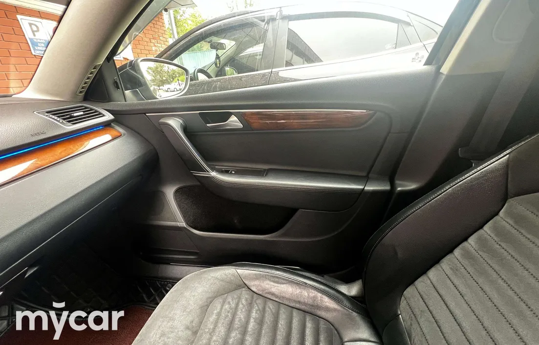 Volkswagen Passat 2012
