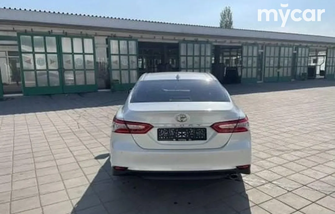 Toyota Camry 2019