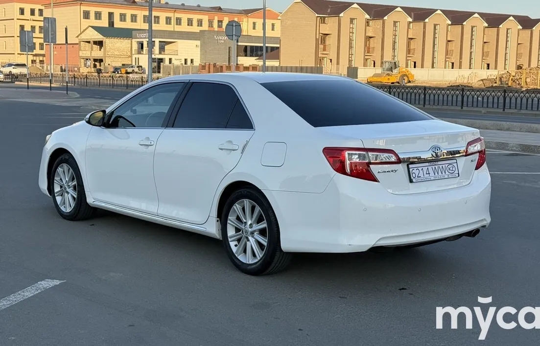 Toyota Camry 2013