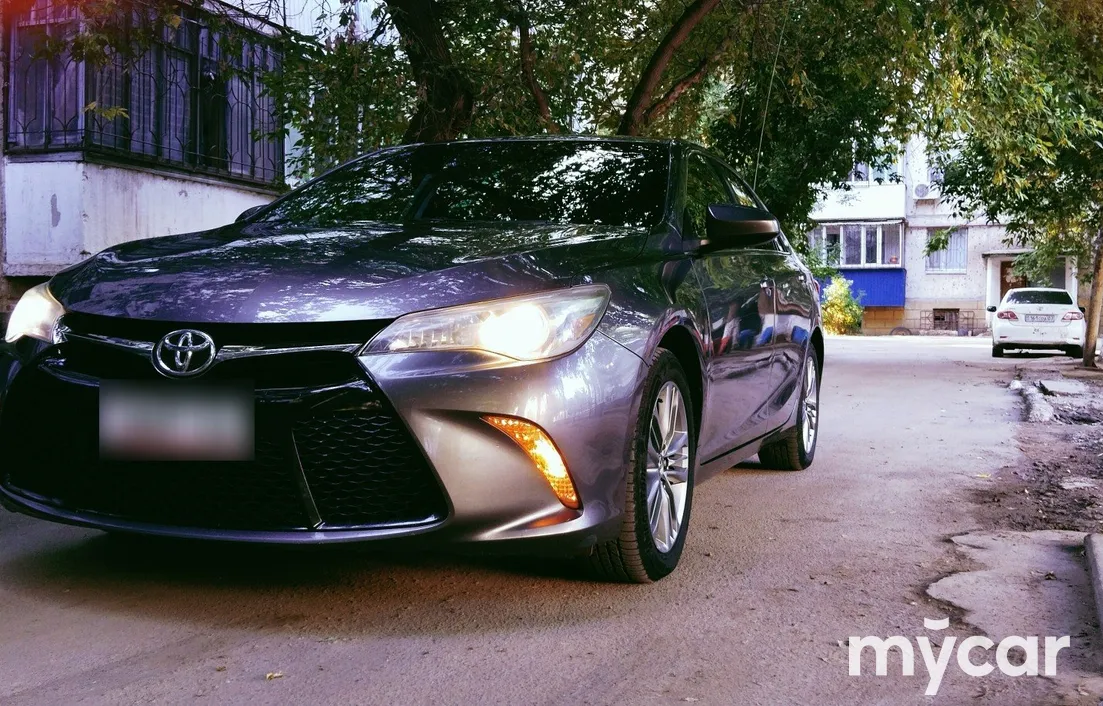 Toyota Camry 2016