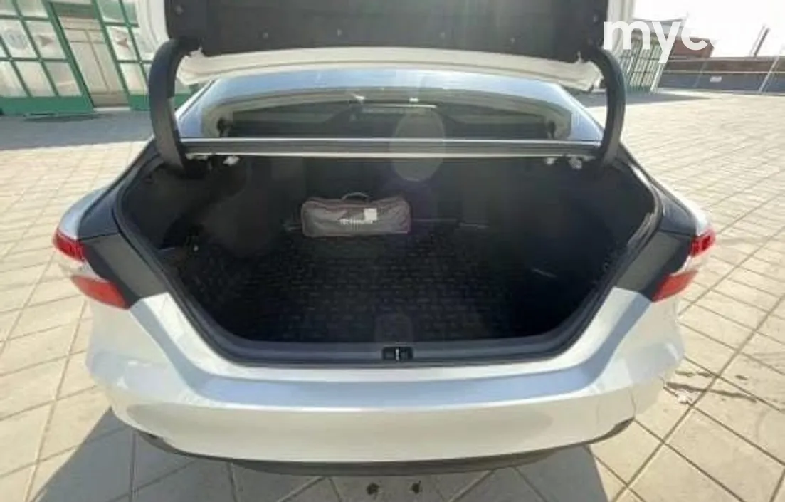 Toyota Camry 2019