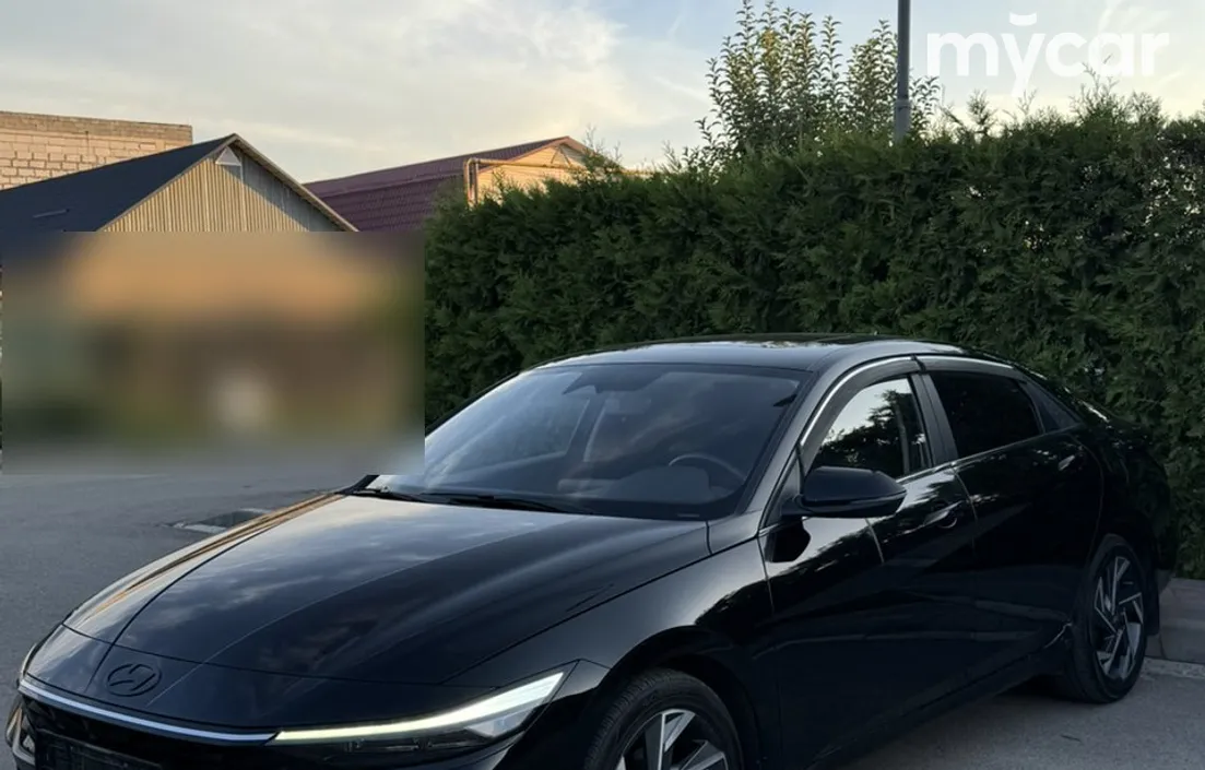 Hyundai Elantra 2024