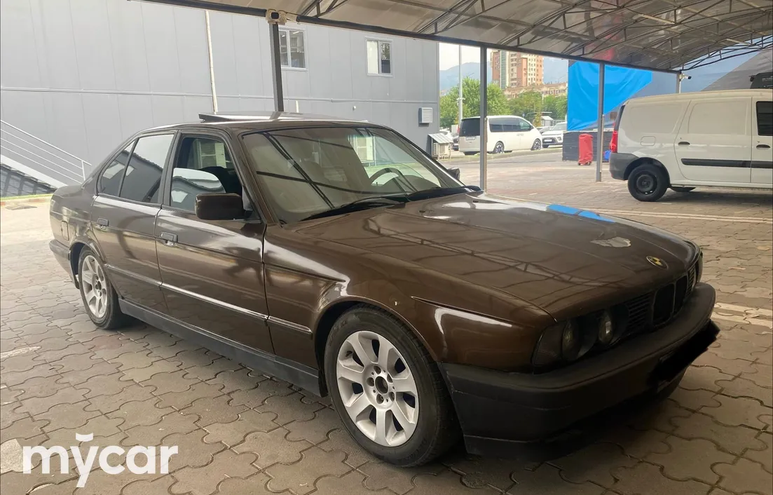 BMW 5 серия 1992