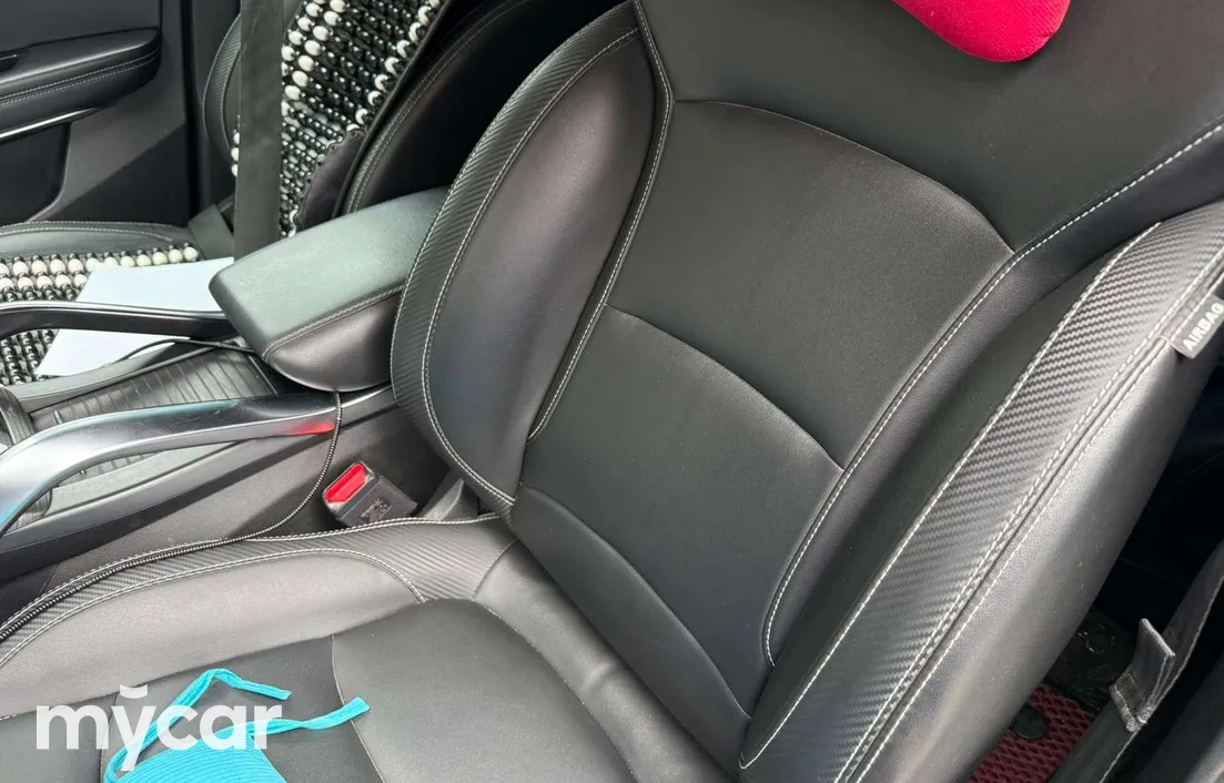 Geely Azkarra 2023