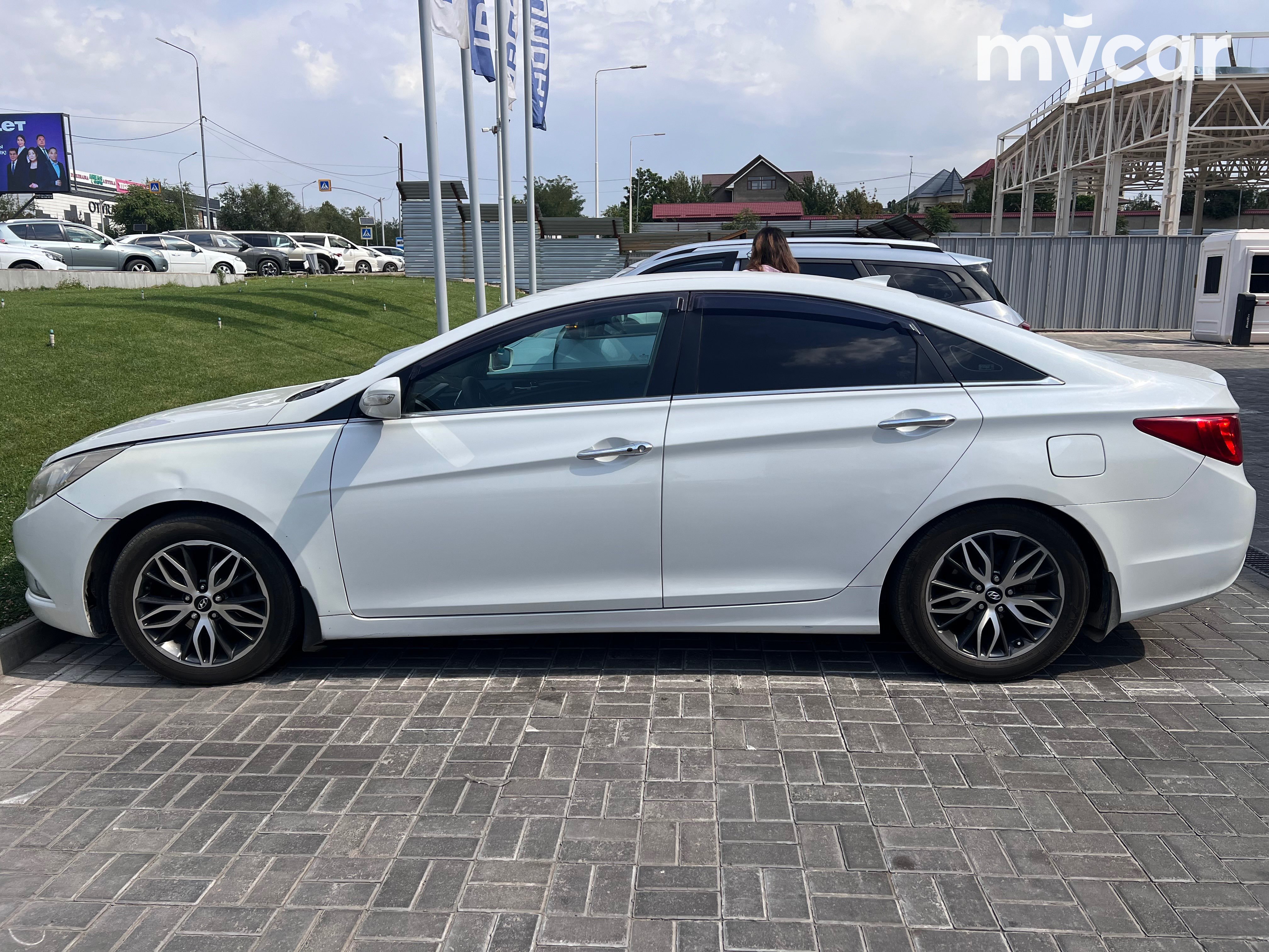 Hyundai Sonata 2012