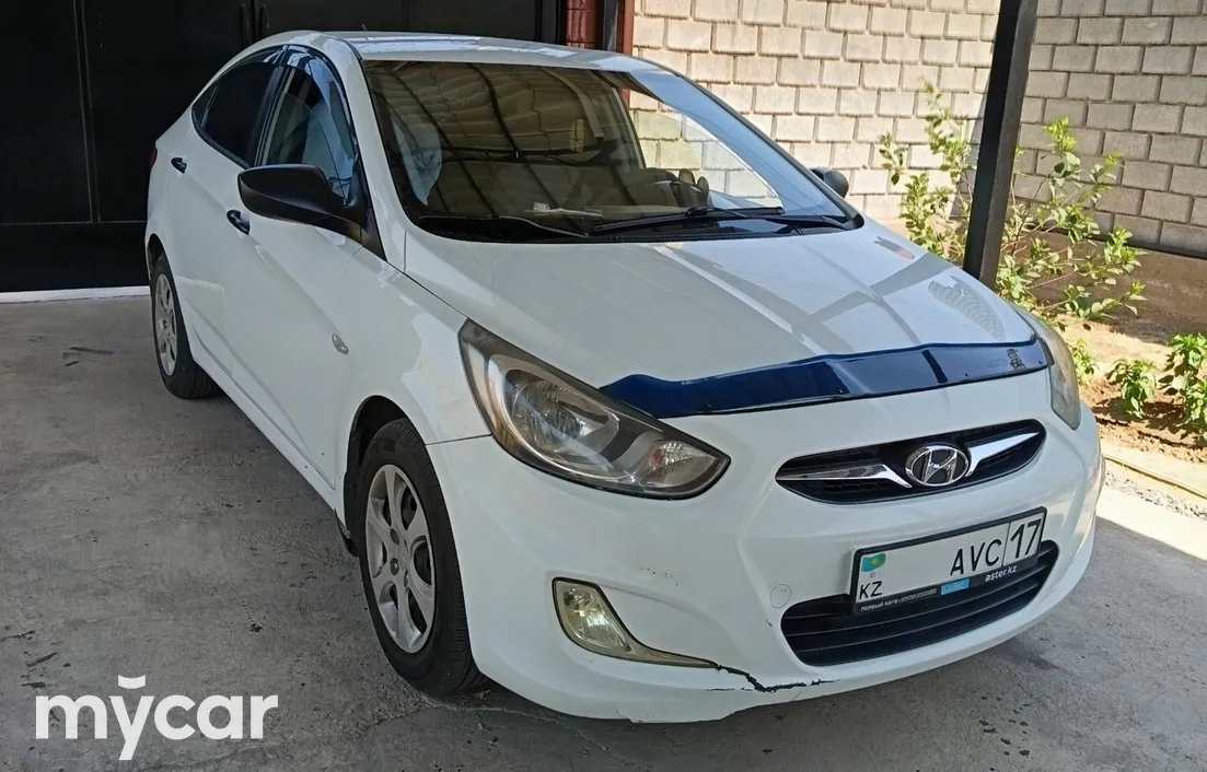 Hyundai Accent 2014