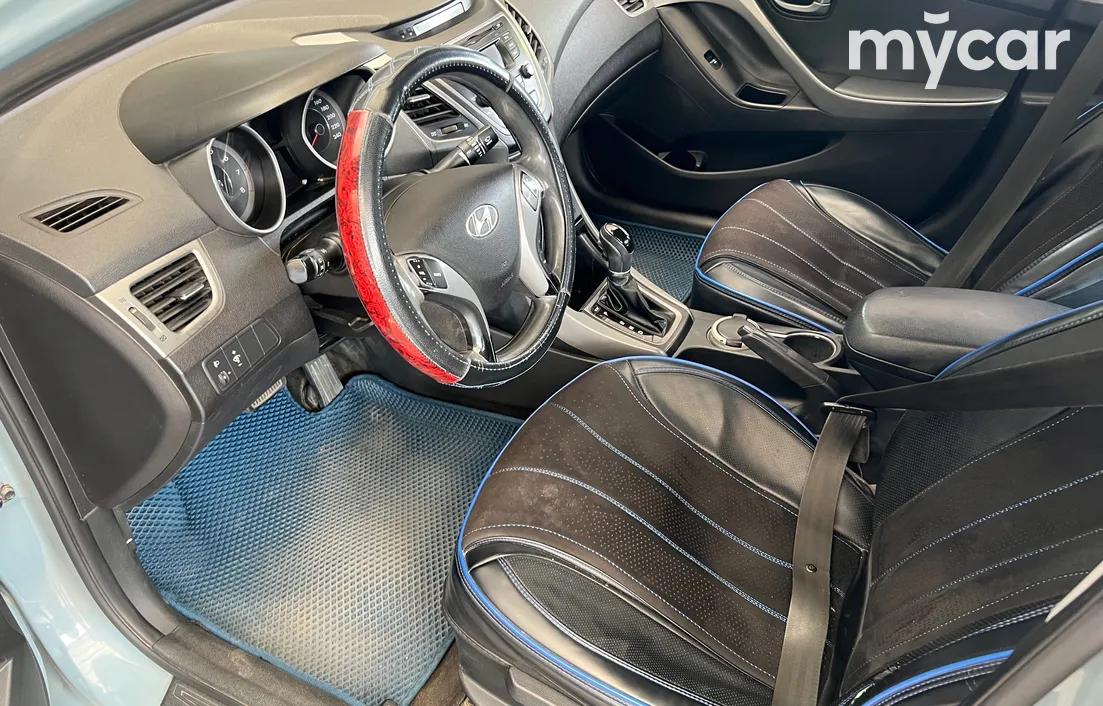 Hyundai Elantra 2015