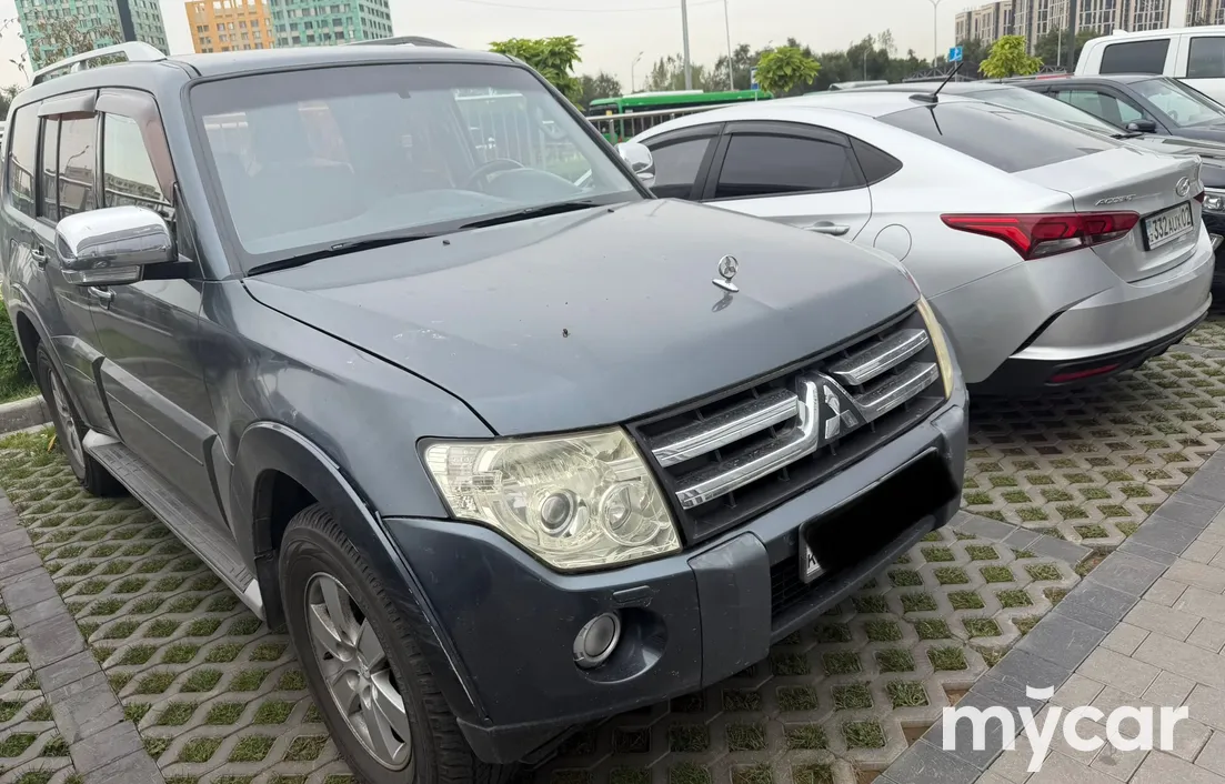 Mitsubishi Pajero 2008