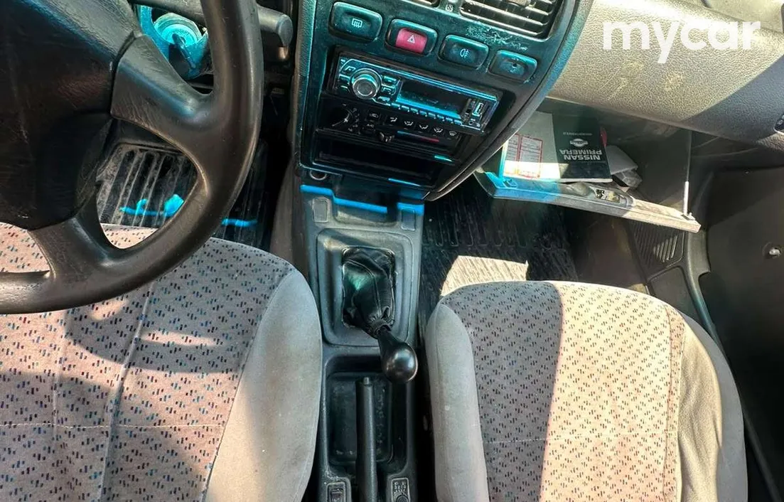 Nissan Primera 1996