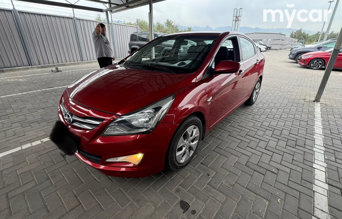 Hyundai Solaris 2015