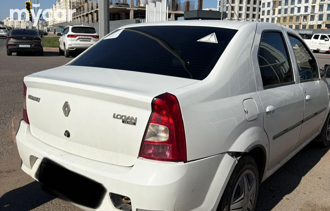 Renault Logan 2013