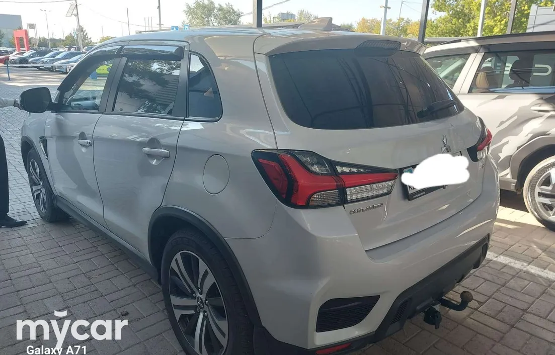 Mitsubishi Outlander 2022