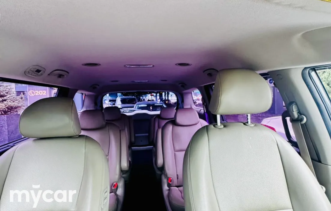 Kia Carnival 2016