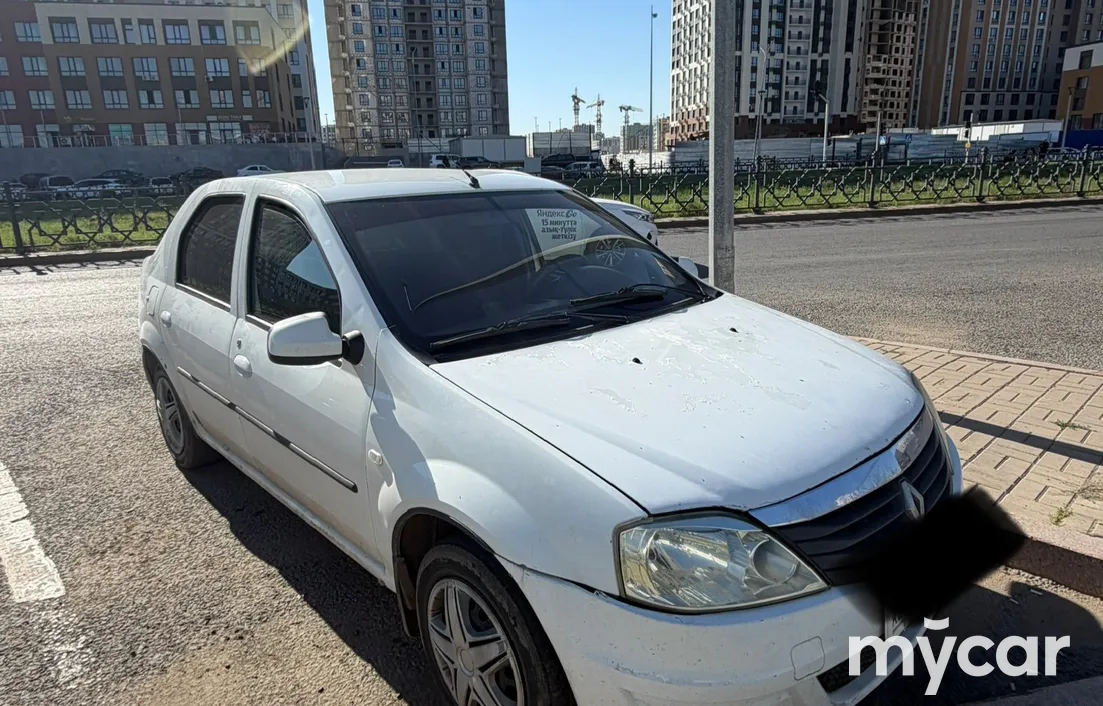 Renault Logan 2013