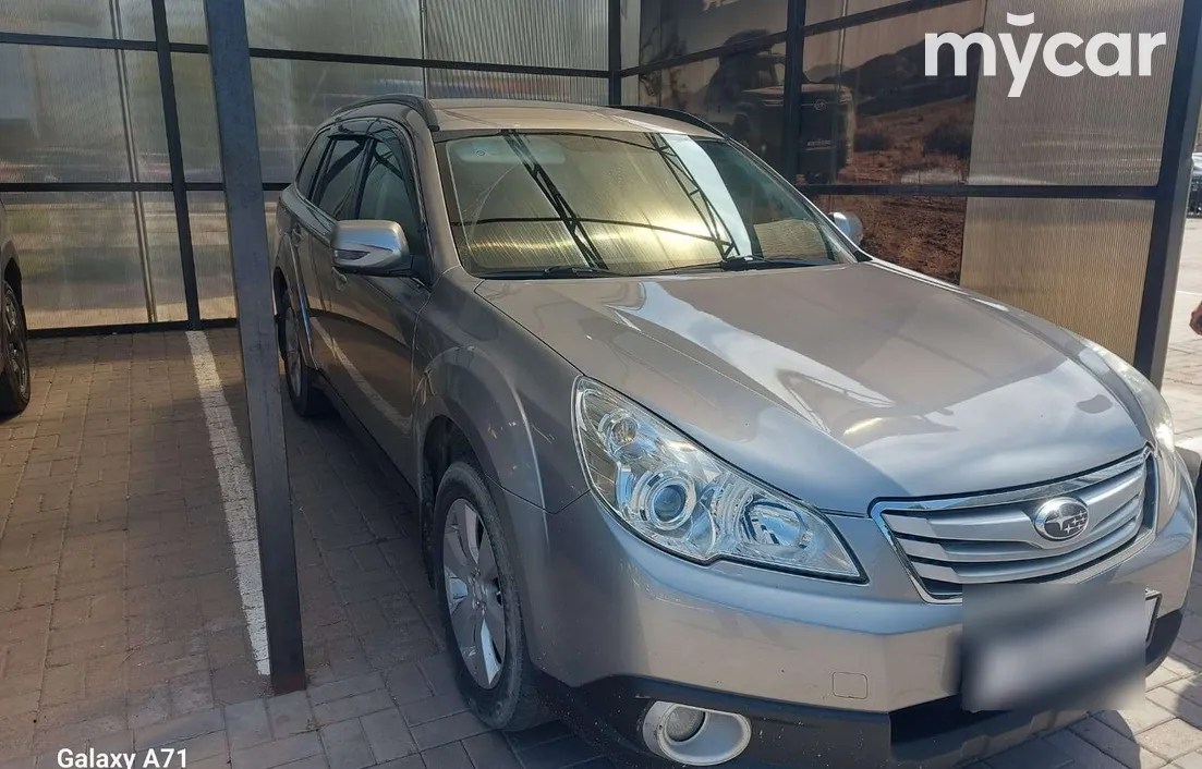 Subaru Legacy 2011